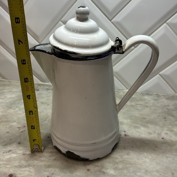 Vintage Enamelware Teapot - Picture 5 of 7